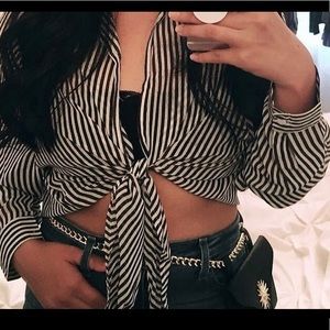 WINDSOR STRIPE TIE FRONT TOP